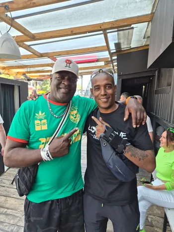 MC Chalky White & Cy